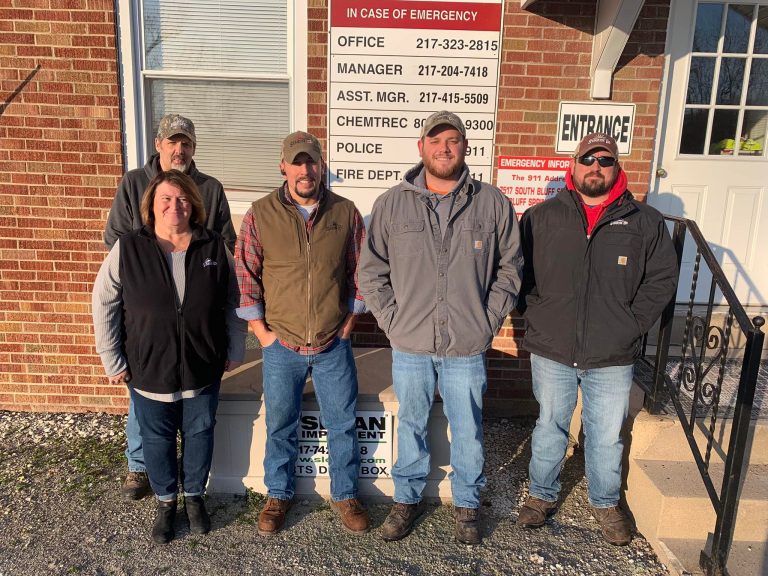 Pictured at the Sunrise FS Bluff Springs location from left to right: Mike Dambacher, Dawna McLain, Ross Barker, Conor Richard, and Brian Garrick. Not pictured: Kyle Estell.