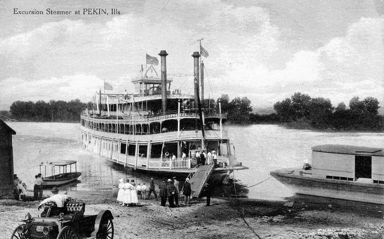 Post card view of the Columbia at the Pekin landing.