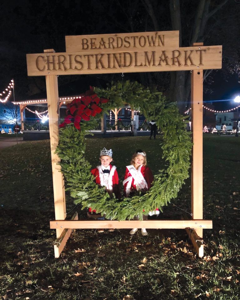 2022 Little Mister Christmas Kayde Valdez, son of Meagan Oettle & Shylo Valdez,  and 2022 Little Miss Christmas Brooklyn Bauser, daughter of Emily Mathena & Markus Bauser.