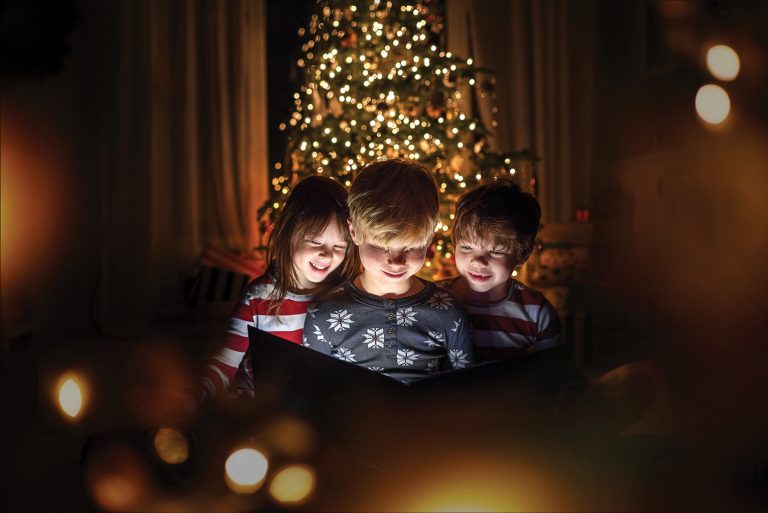 Kids reading