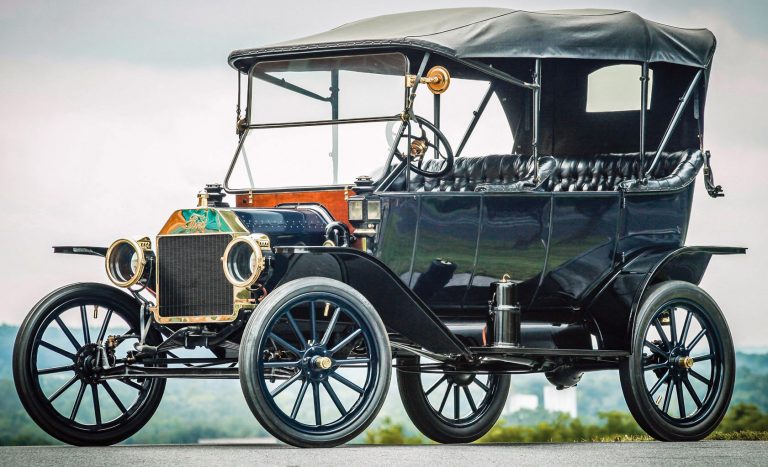 1913 Ford Model T.