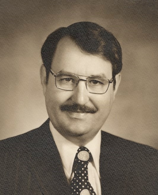 Dr. Robert Douglas “Bob” Bilderback