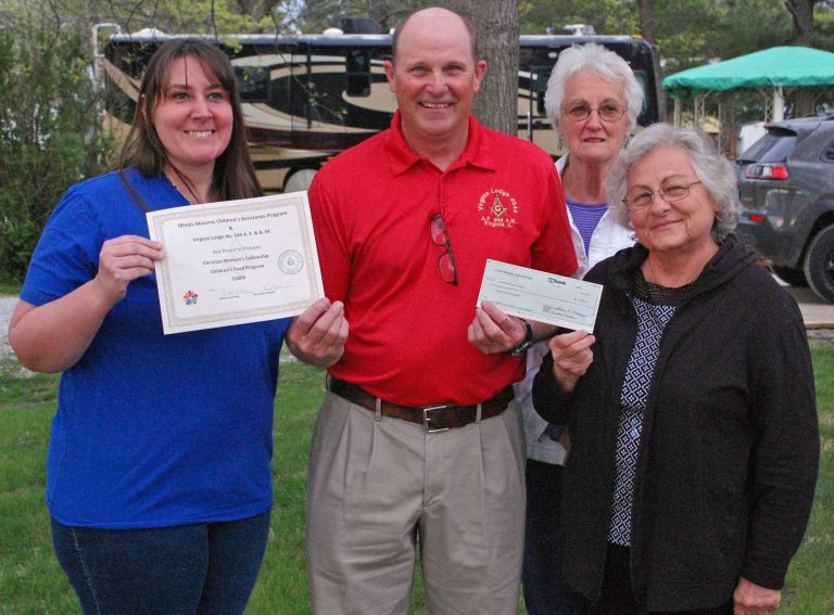 Jess Miller, Bell, Barb Ring, and CWF President Debbie Krohe (Leigh Morris photo)