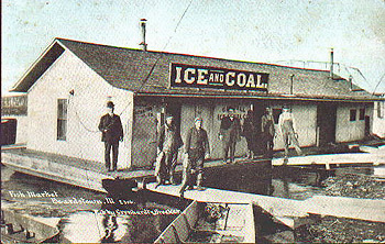 Beardstown fish market in the late 19th century. (Illinois State Museum collection.)