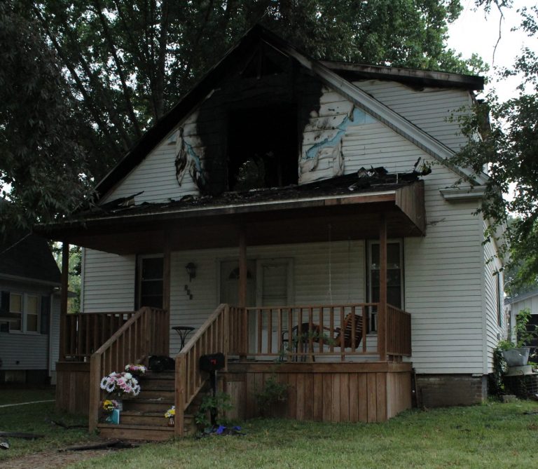 Virginia house fire leaves two dead