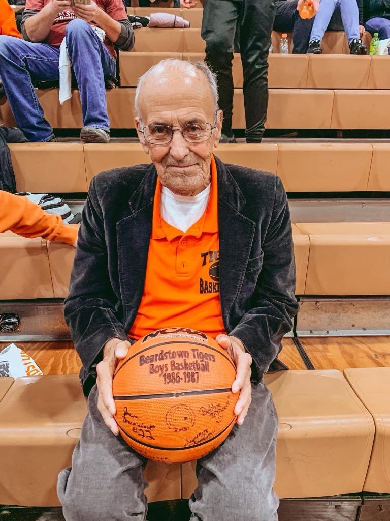 The 1959 Gymnasium at Beardstown High School will be dedicated to former BHS Coach Bob Hembrough and the Tiger’s game versus Rushville will be played at the gym on Friday, January 12, 2024.