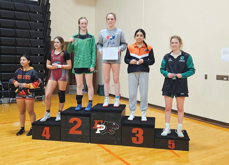 Beardstown’s Daisy Gil placed third in the inaugural Girls Wrestling Regional and will advance to Sectionals in Geneseo on February 9.
