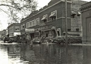 The Illinois last invaded downtown Beardstown in October of 1926. (CIPS Photo, Leigh Morris collection.)