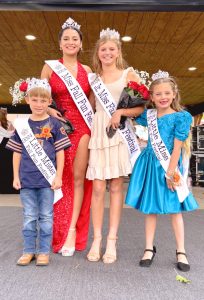 2024 Fall Fun Festival Royality were crowned Saturday, September 28, in Art Zeeck Park in Beardstown. Pictured left to right; Little Mister Reid Starkey, Queen Dalina Concepciõn Santiago, Jr. Miss Stella Swingle, Little Miss Adelia Howell. Congratulations ladies and gentleman!