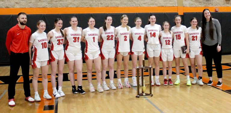 The 2024 Beardstown Lady Tiger Classic Champions, the Pittsfield Lady Saukees.